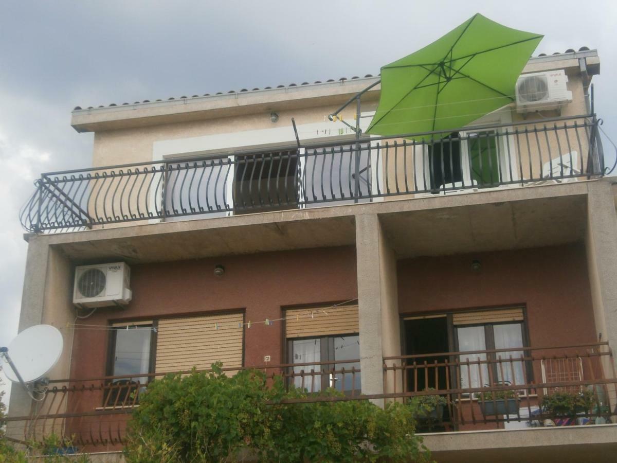 Apartmani Ljubica Kaštela Exterior foto